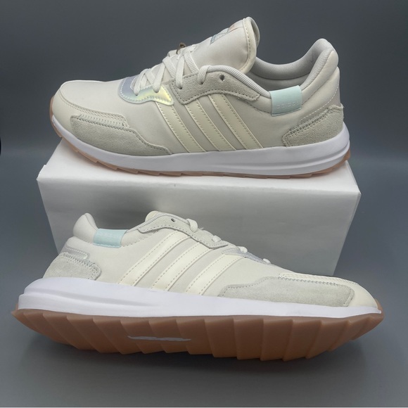 Adidas Women's Retrorun Running Shoe, ChalkWhite/Chalk White/Halo Mint, Size 9 - Picture 15 of 16